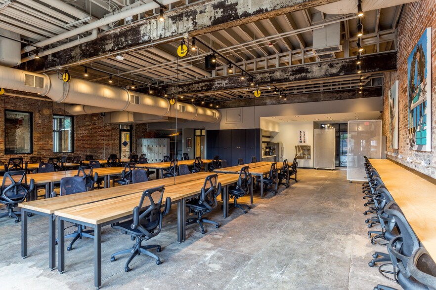 More Photos Of 500 E Davie St, Raleigh Restaurant For Lease