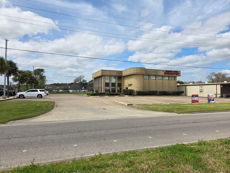 More Photos Of 1844 & 1846 Interstate 10 S, Beaumont Medical For Sale