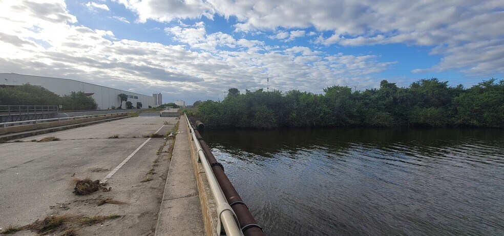 More Photos Of 1710 N US Hwy 1, Fort Pierce Land For Sale