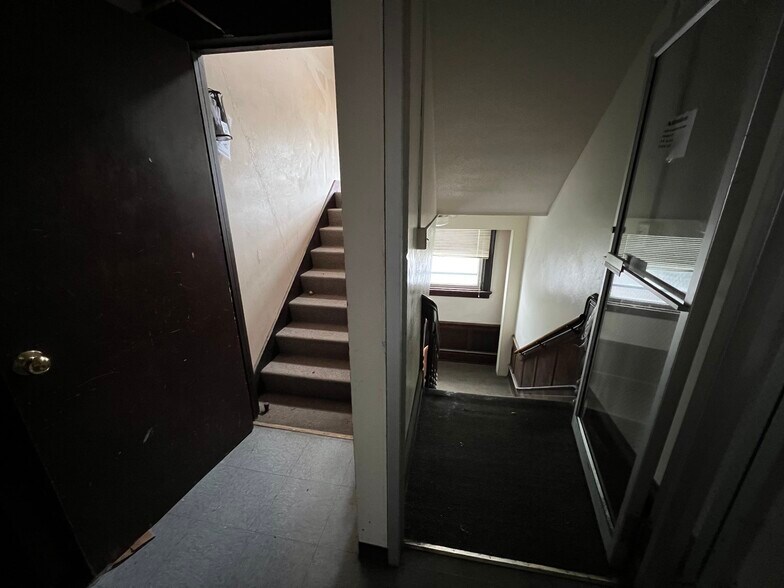 More Photos Of 1924 SW Adams St, Peoria Assisted Living For Sale