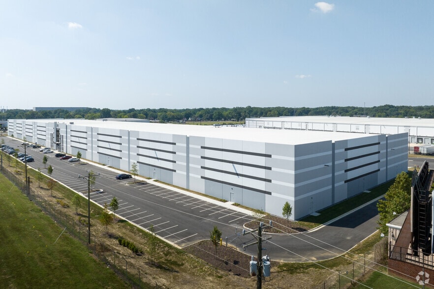 More Photos Of 2301 Commerce Rd, Richmond Unknown For Lease