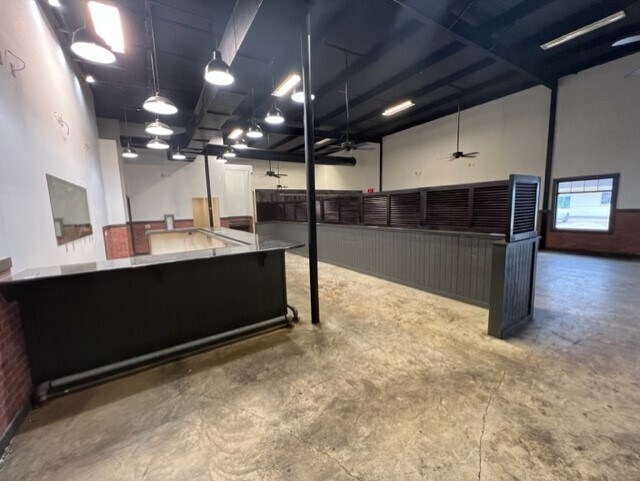 More Photos Of 8950 US-165, Sterlington Storefront For Sale
