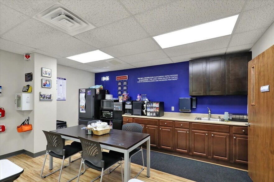 More Photos Of 2745 Leisczs Bridge Rd, Reading Industrial For Sale
