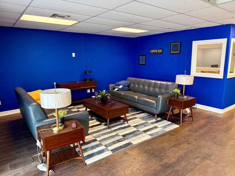 More Photos Of 5973-5977 Bandera Rd, San Antonio Unknown For Lease