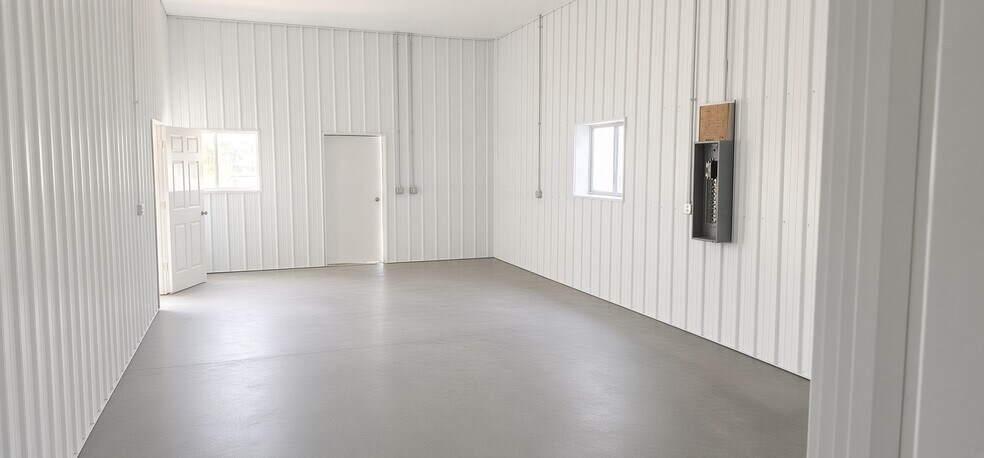 More Photos Of 1305 State Route 28, Milford General Retail For Lease