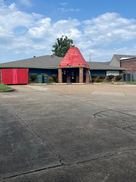 Primary Photo Of 3675 Riverdale Rd, Memphis Daycare Center For Sale