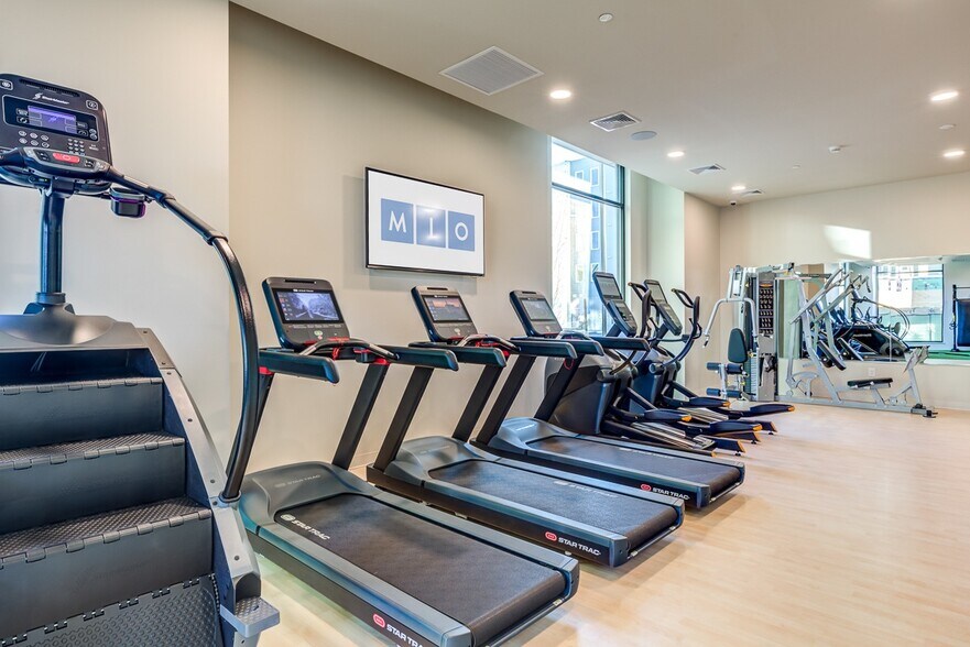 More Photos Of 39 Trotter Rd, Weymouth Apartments For Lease