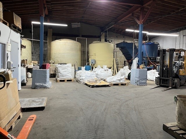 More Photos Of 185-187 Oakland St, Trenton Warehouse For Sale