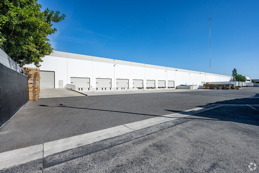 More Photos Of 16400 Trojan Way, La Mirada Distribution For Lease
