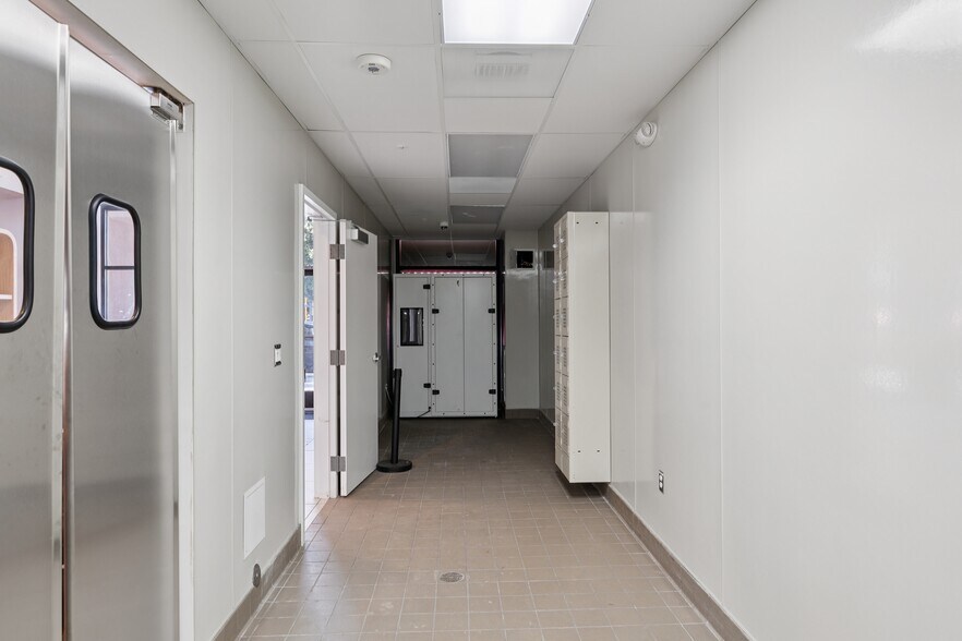 More Photos Of 1315 Burlingame Ave, Burlingame General Retail For Lease