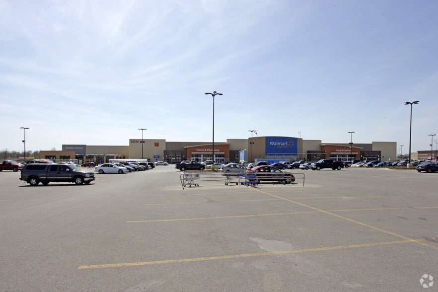 More Photos Of 23620 Woodbine Ave, Keswick Unknown For Lease