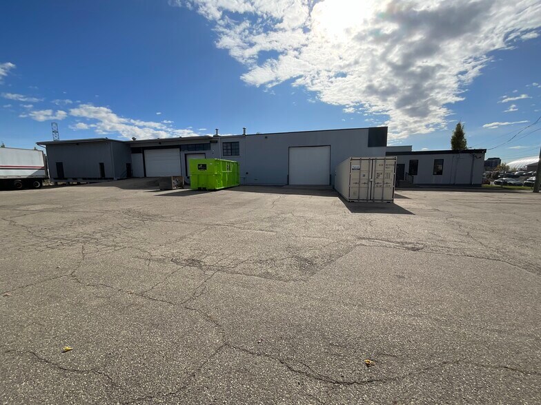 More Photos Of 4606 1st St SE, Calgary Warehouse For Sale