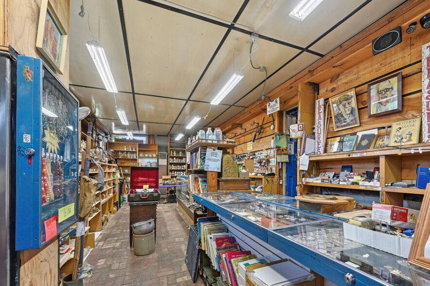 More Photos Of 2801 W Colorado Ave, Colorado Springs General Retail For Sale