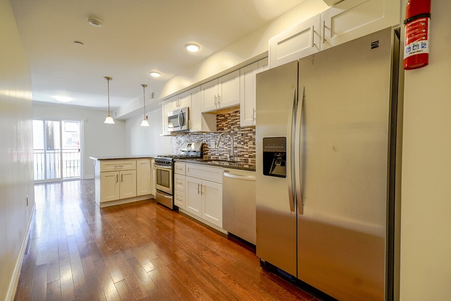 More Photos Of 1802 E Huntingdon St, Philadelphia Apartments For Sale