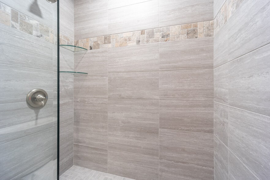 More Photos Of 1606 3rd Ave SE, Steinhatchee Lodge Meeting Hall For Sale