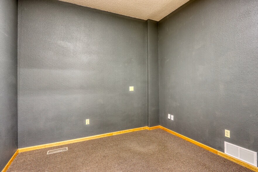 More Photos Of 10045 N State Road 27, Hayward Flex For Sale