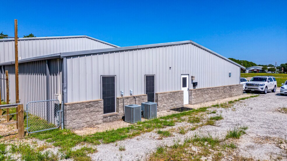 More Photos Of 301 Center Court Dr, Bridgeport Warehouse For Sale