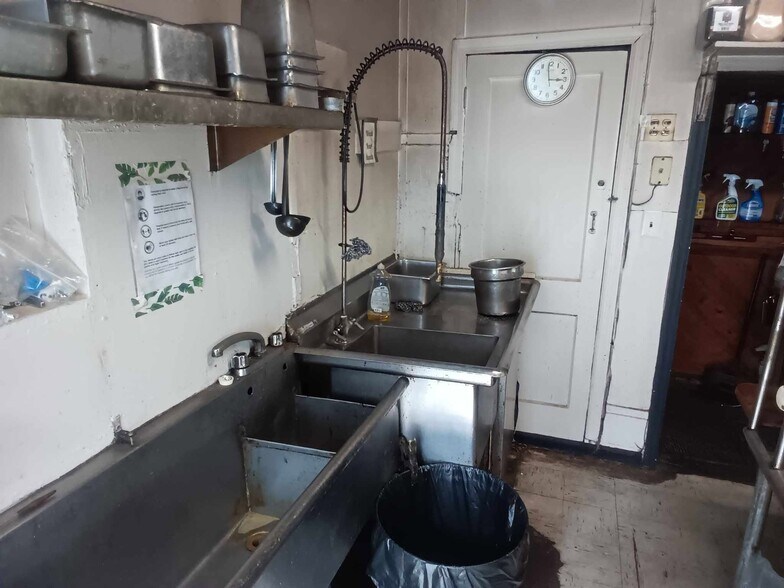 More Photos Of 655 Jersey Ave, Greenwood Lake Restaurant For Sale