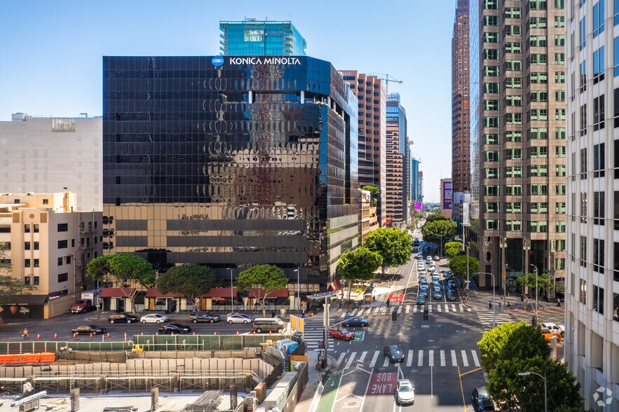 More Photos Of 800 S Figueroa St, Los Angeles Office For Lease