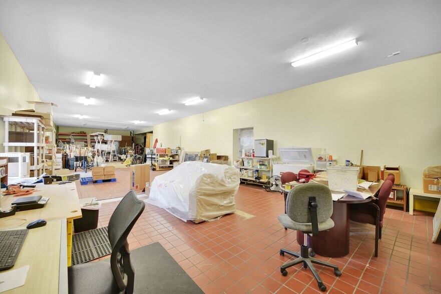 More Photos Of 228 N 2nd St, Fernandina Beach Warehouse For Sale