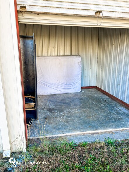 More Photos Of 109 Coleman Dr, Eatonton Self Storage For Sale