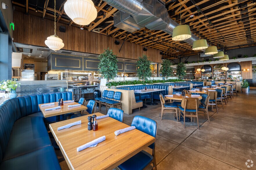 More Photos Of 2960 N Campbell Ave, Tucson Restaurant For Sale