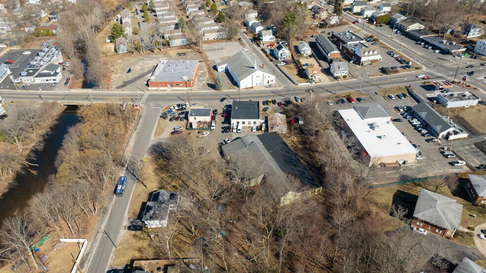 More Photos Of 510 Meriden Rd, Waterbury Auto Repair For Sale