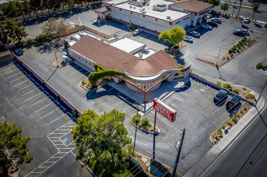 More Photos Of 1855 E Warm Springs Rd, Las Vegas Veterinarian Kennel For Sale