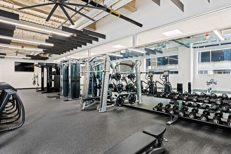 More Photos Of 1015 2nd Ave, Seattle Office For Lease