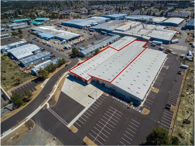 More Photos Of 20495 Murray Rd, Bend Warehouse For Lease