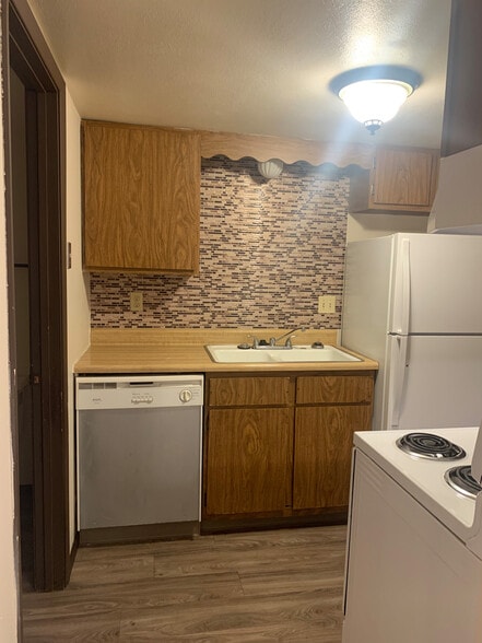 More Photos Of 3440 W Richwoods Blvd, Peoria Apartments For Sale