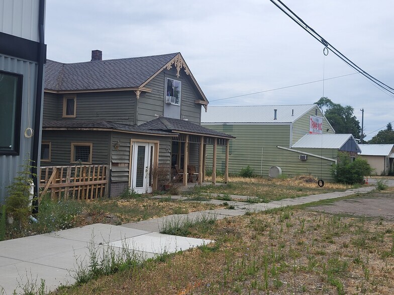 More Photos Of 503 E 3rd Ave, Post Falls Flex For Sale