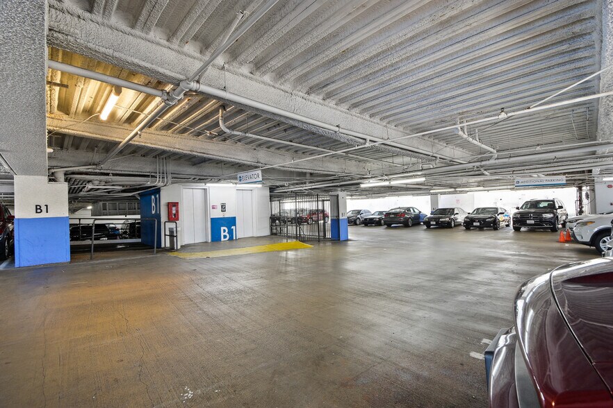More Photos Of 301 N Prairie Ave, Inglewood Medical For Sale