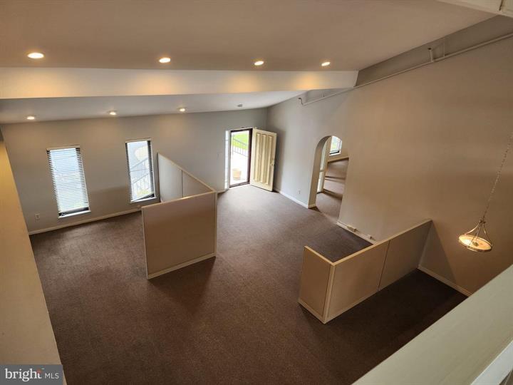 More Photos Of 2555-2575 Chain Bridge Rd, Vienna Medical For Sale