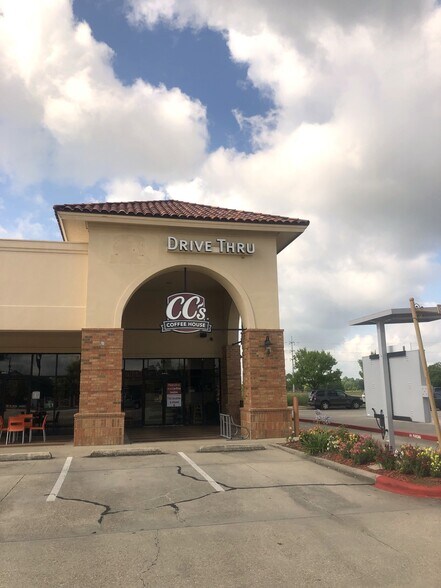 More Photos Of 3930 Burbank Dr, Baton Rouge Fast Food For Lease