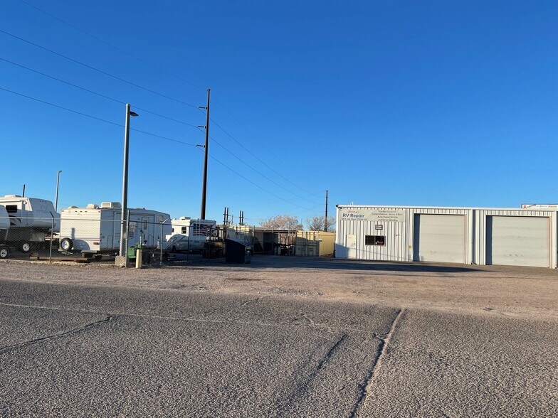 More Photos Of 700 N Gold Ave, Deming Specialty For Sale