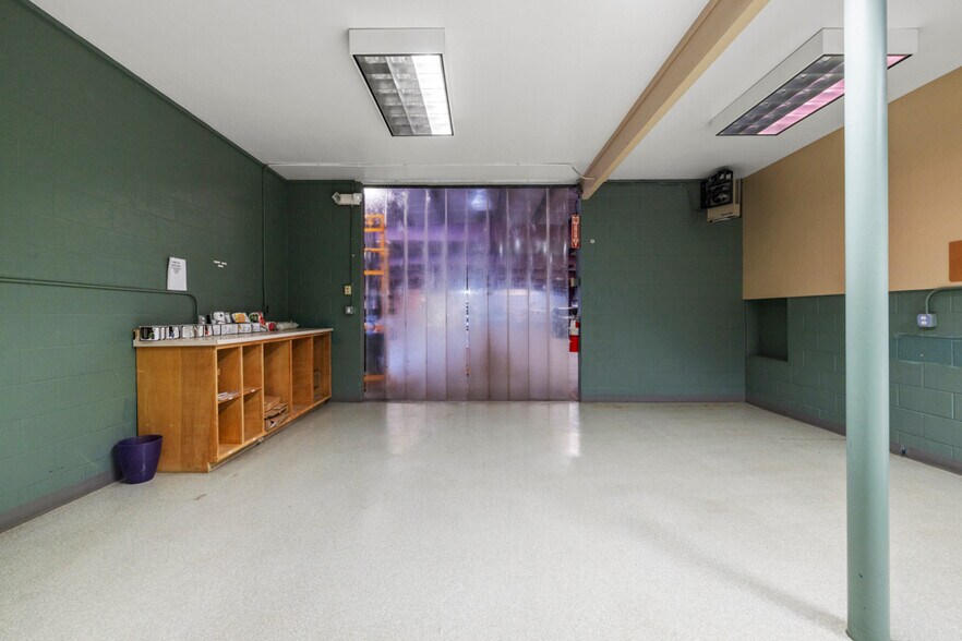 More Photos Of 3735 Washburn Way, Klamath Falls Warehouse For Sale