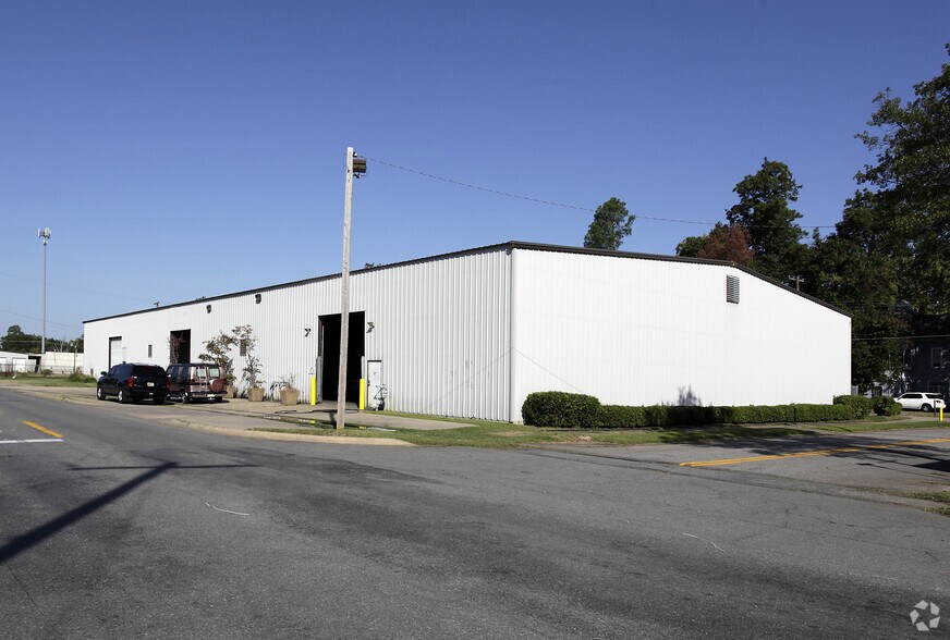 More Photos Of 224 S Mulberry St, Pine Bluff Warehouse For Lease