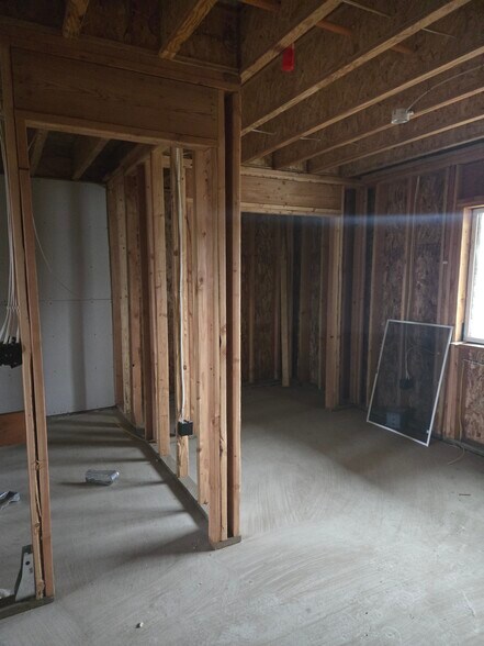 More Photos Of 421 S McKinnon Rd, Spokane Valley Apartments For Sale