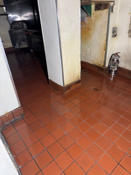 More Photos Of 881 10th Ave, New York Apartments For Lease