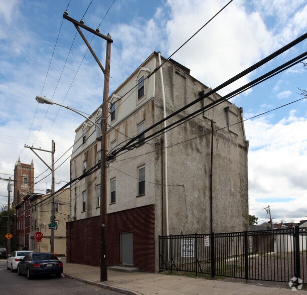 More Photos Of 1300-1302 S 4th St, Philadelphia Manufacturing For Sale