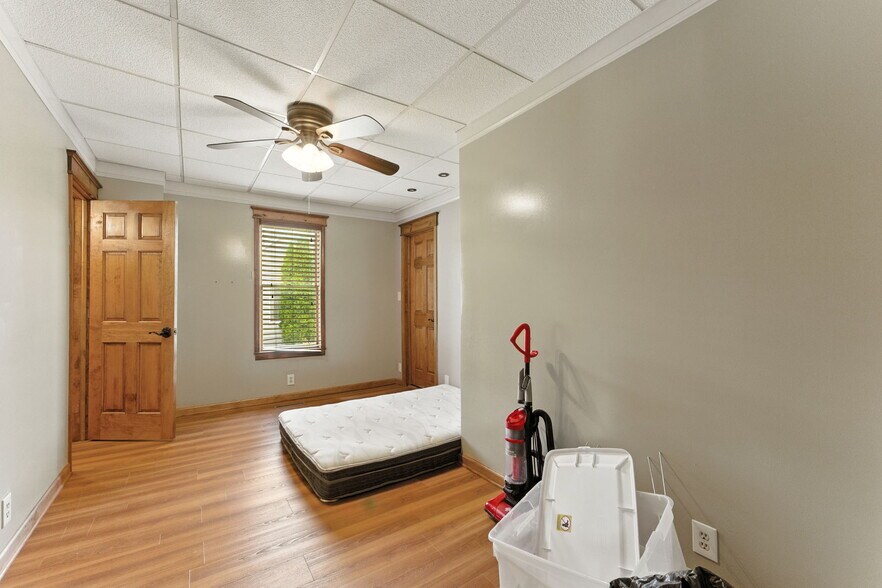 More Photos Of 502 W State St, Hastings Freestanding For Sale