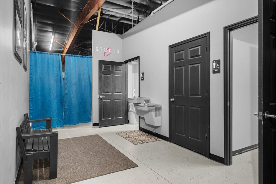 More Photos Of 2040 Fenner Rd, Rocky Mount Warehouse For Sale