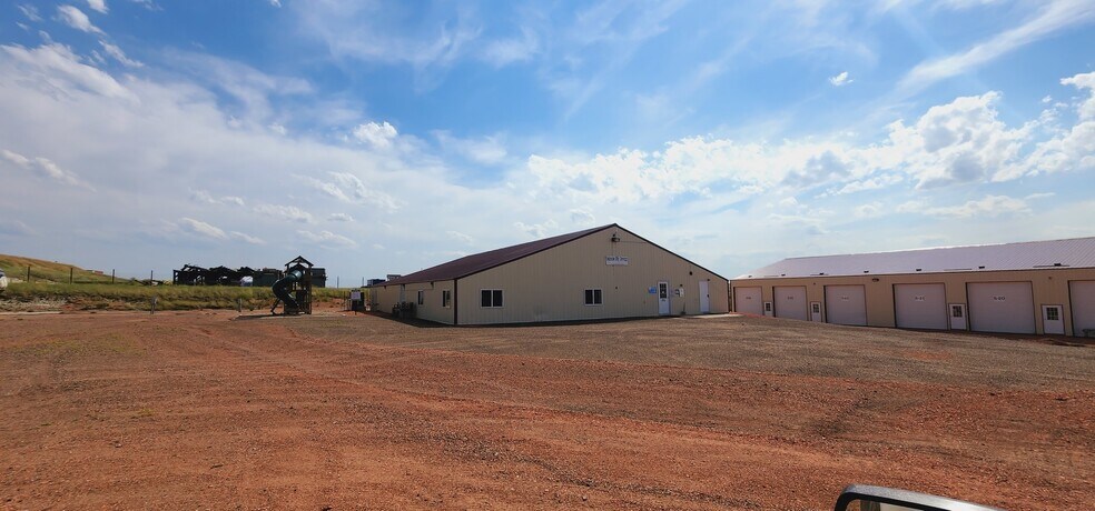 More Photos Of 2052 NW 125th Ave, Watford City Self Storage For Sale