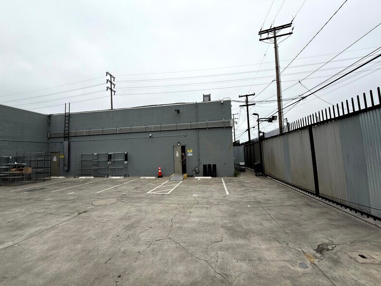 More Photos Of 1447 Santa Fe Ave, Long Beach Manufacturing For Sale
