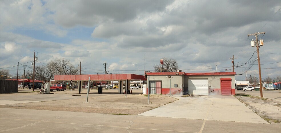 200 W Veterans Memorial Blvd, Killeen, TX 76541 - Carwash For Sale
