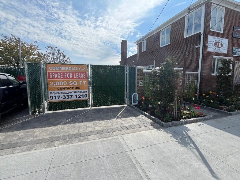 More Photos Of 15801 Crossbay Blvd, Howard Beach Land For Lease