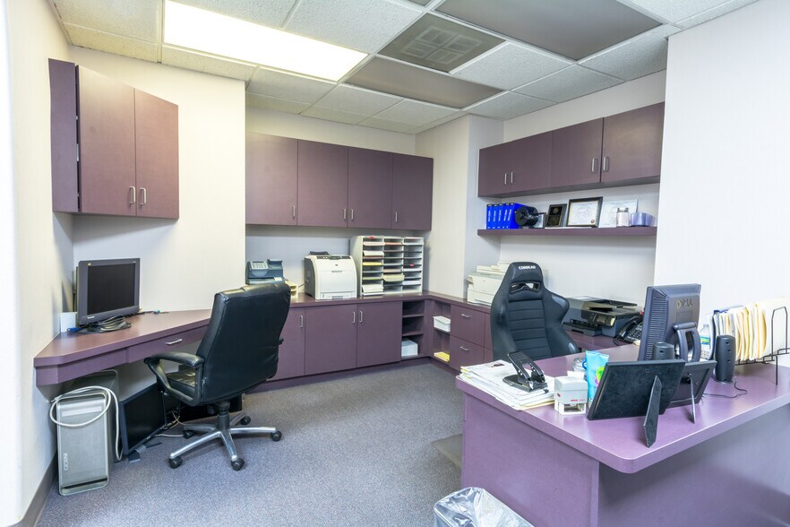 More Photos Of 412 N Barranca Ave, Covina Medical For Lease