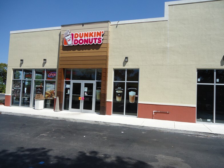 More Photos Of 374-400 N Rock Island Rd, Margate Freestanding For Lease