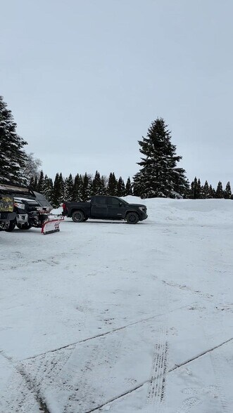 Primary Photo Of 8500 Road 164, Listowel Hotel For Sale